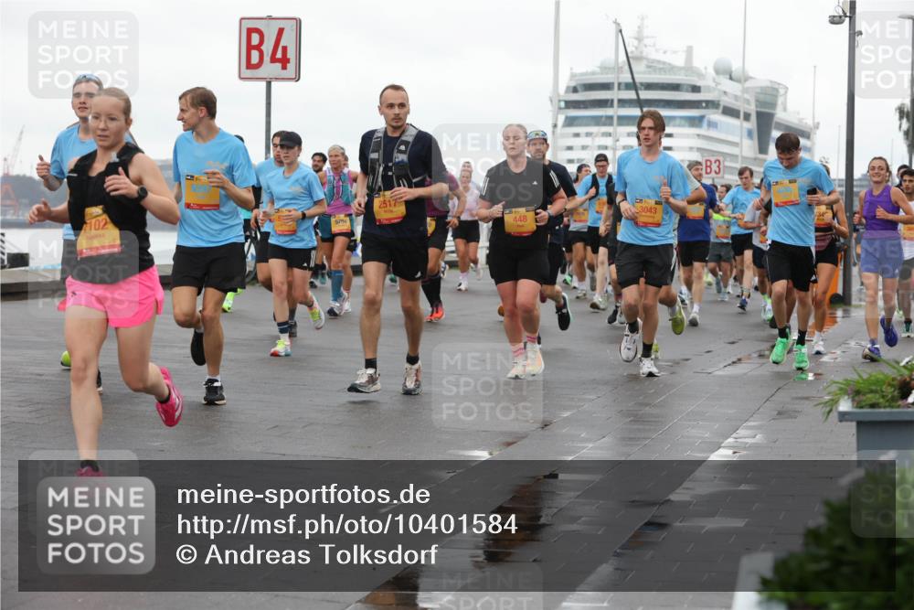 13.09.2026 - Kiel Lauf Andreas Tolksdorf http://msf.ph/oto/10401584 13.09.2026 10:59:54 Kiellinie 102, 4, 2517, 448, 3043, 3 meine-sportfotos.de
