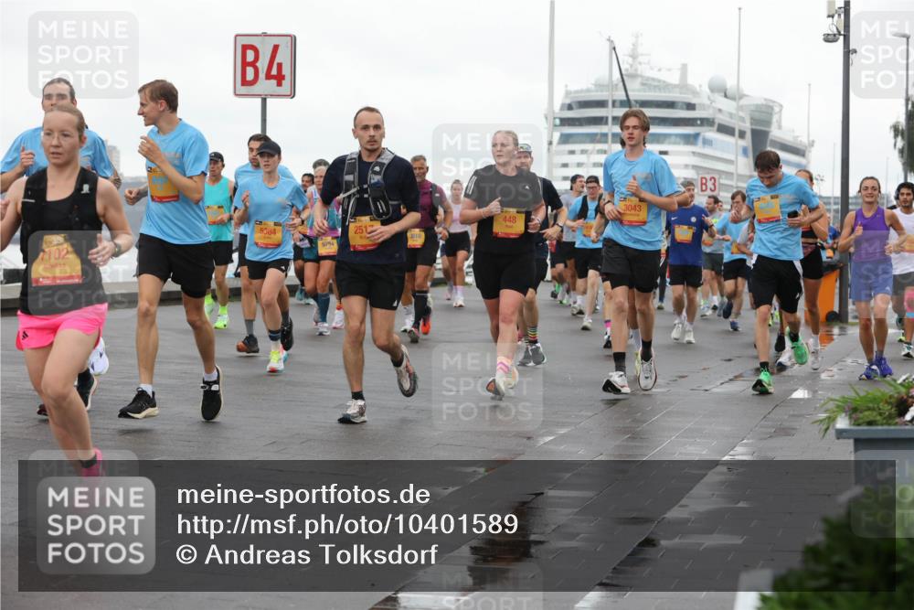 13.09.2026 - Kiel Lauf Andreas Tolksdorf http://msf.ph/oto/10401589 13.09.2026 10:59:55 Kiellinie 38, 102, 4, 5364, 9754, 251, 3610, 448, 3043, 3 meine-sportfotos.de