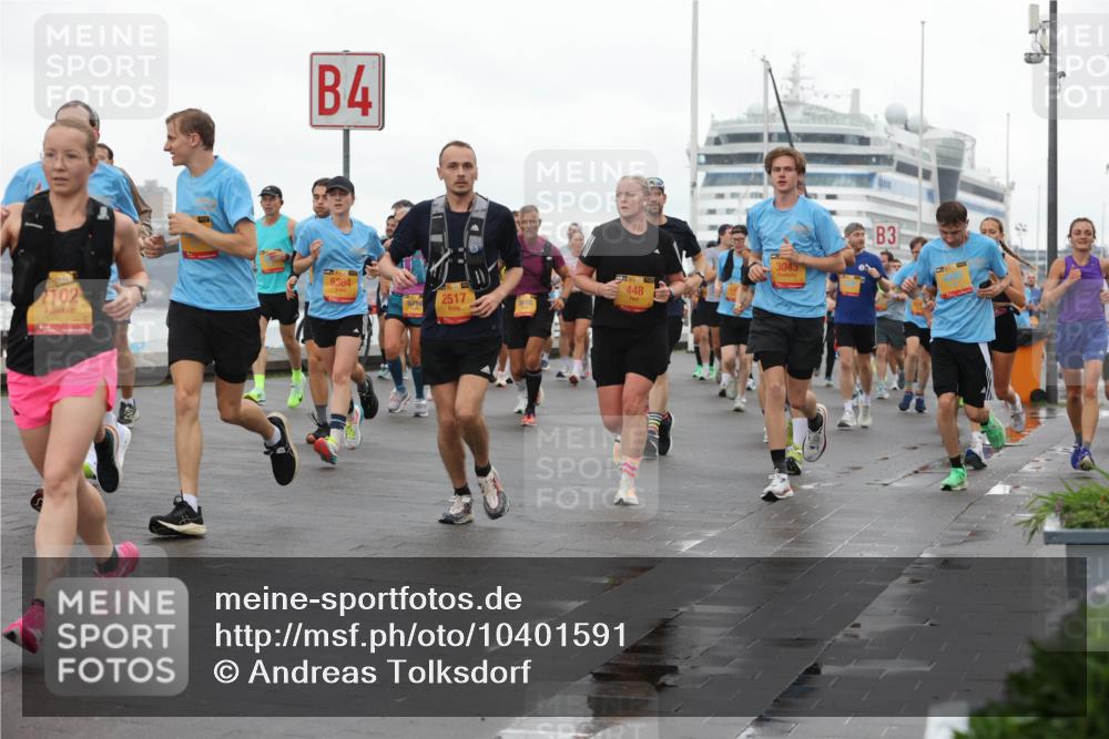 13.09.2026 - Kiel Lauf Andreas Tolksdorf http://msf.ph/oto/10401591 13.09.2026 10:59:55 Kiellinie 38, 102, 4, 5364, 9754, 2517, 3610, 448, 3043, 3 meine-sportfotos.de