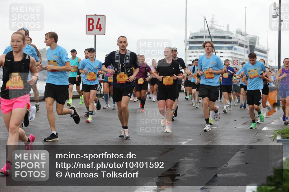 13.09.2026 - Kiel Lauf Andreas Tolksdorf http://msf.ph/oto/10401592 13.09.2026 10:59:55 Kiellinie 102, 4, 5364, 2517, 9754, 448, 3043, 3 meine-sportfotos.de