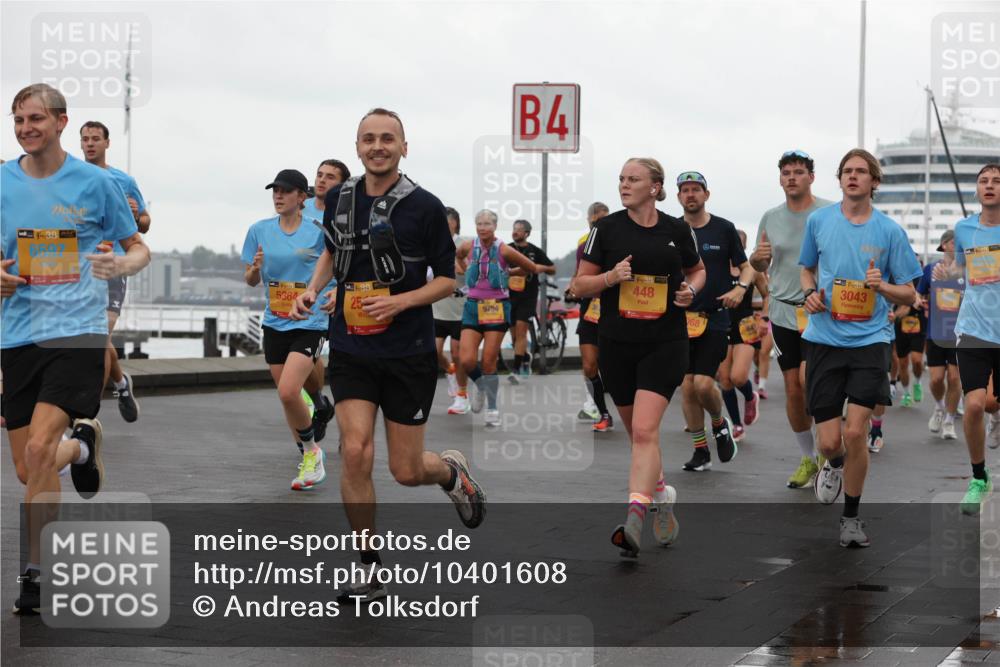 13.09.2026 - Kiel Lauf Andreas Tolksdorf http://msf.ph/oto/10401608 13.09.2026 10:59:56 Kiellinie 5364, 4, 9754, 3, 448, 68, 138, 3043 meine-sportfotos.de