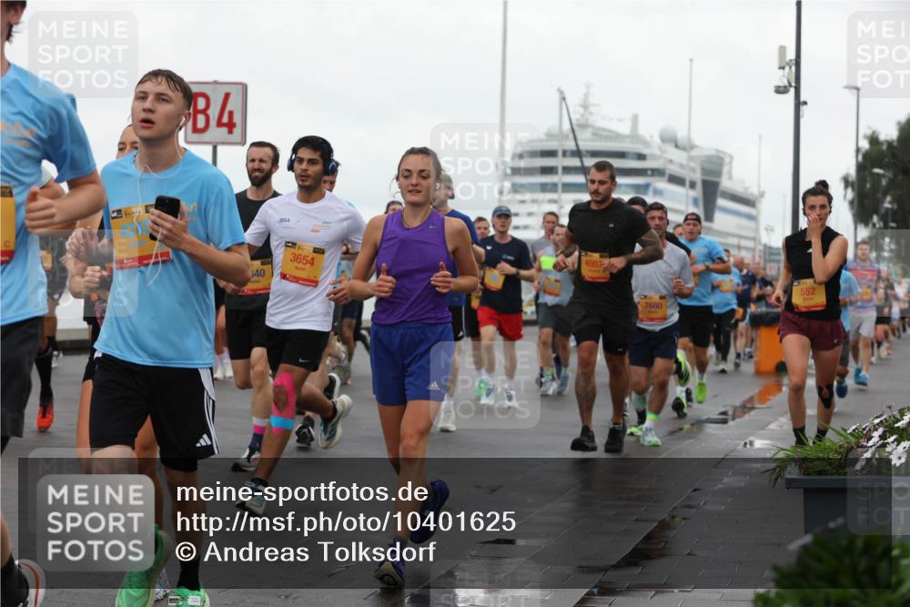 13.09.2026 - Kiel Lauf Andreas Tolksdorf http://msf.ph/oto/10401625 13.09.2026 10:59:58 Kiellinie 4, 40, 3654, 3654, 6907, 552, 7680 meine-sportfotos.de