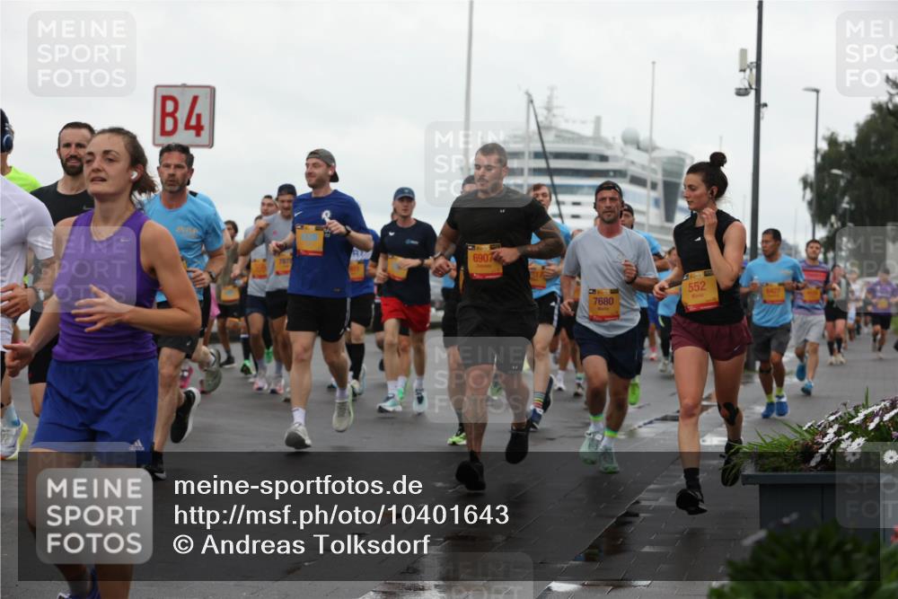 13.09.2026 - Kiel Lauf Andreas Tolksdorf http://msf.ph/oto/10401643 13.09.2026 10:59:59 Kiellinie 4, 6907, 7680, 39, 552, 6427 meine-sportfotos.de
