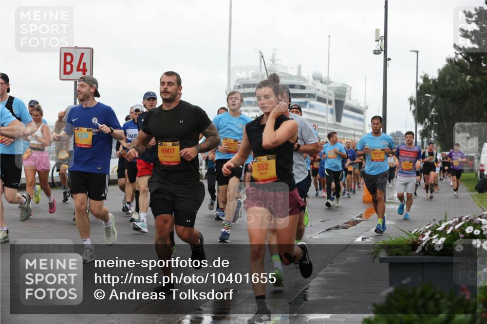13.09.2026 - Kiel Lauf Andreas Tolksdorf http://msf.ph/oto/10401655 13.09.2026 11:00:00 Kiellinie 4, 39, 39, 6907, 9217, 39, 552, 6427 meine-sportfotos.de