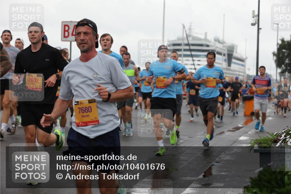13.09.2026 - Kiel Lauf Andreas Tolksdorf http://msf.ph/oto/10401676 13.09.2026 11:00:01 Kiellinie 38, 2602, 4, 38, 7680, 5550, 6427 meine-sportfotos.de
