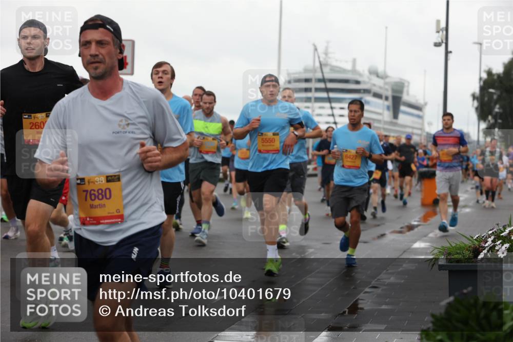 13.09.2026 - Kiel Lauf Andreas Tolksdorf http://msf.ph/oto/10401679 13.09.2026 11:00:01 Kiellinie 38, 260, 5550, 6427, 38, 7680 meine-sportfotos.de