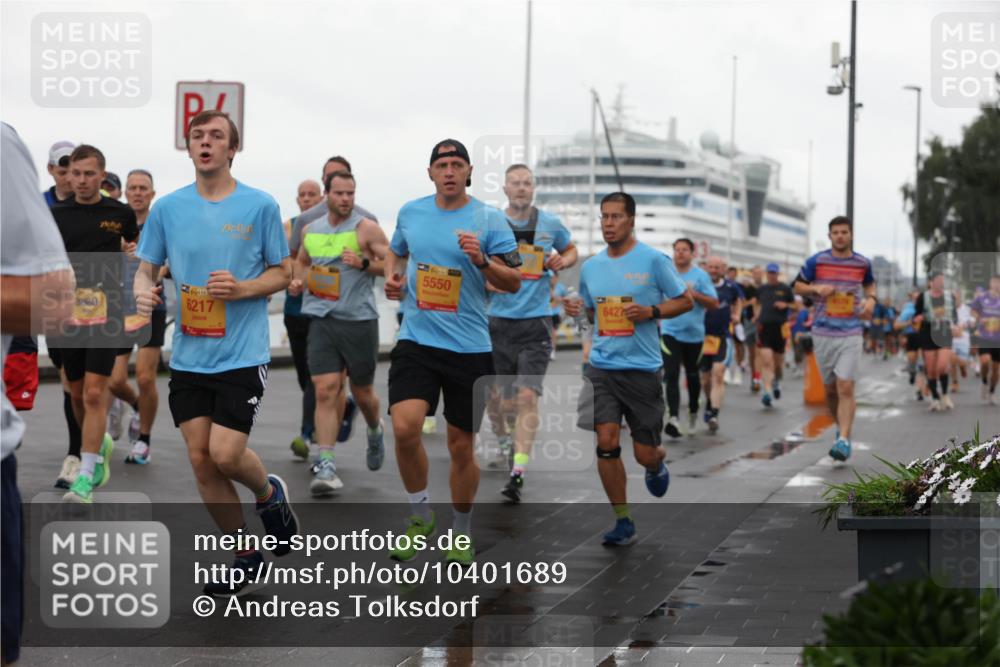 13.09.2026 - Kiel Lauf Andreas Tolksdorf http://msf.ph/oto/10401689 13.09.2026 11:00:02 Kiellinie 386, 0, 39, 6217, 5550, 6427 meine-sportfotos.de