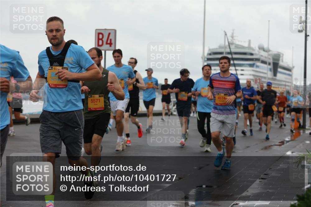 13.09.2026 - Kiel Lauf Andreas Tolksdorf http://msf.ph/oto/10401727 13.09.2026 11:00:04 Kiellinie 4, 5571, 4574 meine-sportfotos.de