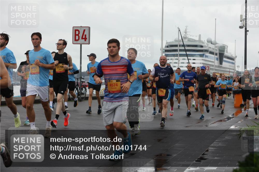 13.09.2026 - Kiel Lauf Andreas Tolksdorf http://msf.ph/oto/10401744 13.09.2026 11:00:05 Kiellinie 6091, 11799, 4, 4574, 3763, 33 meine-sportfotos.de