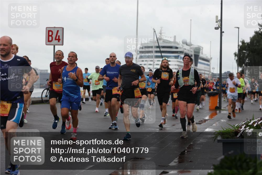 13.09.2026 - Kiel Lauf Andreas Tolksdorf http://msf.ph/oto/10401779 13.09.2026 11:00:08 Kiellinie 4, 1, 38, 3763, 102, 494, 1759, 6095 meine-sportfotos.de