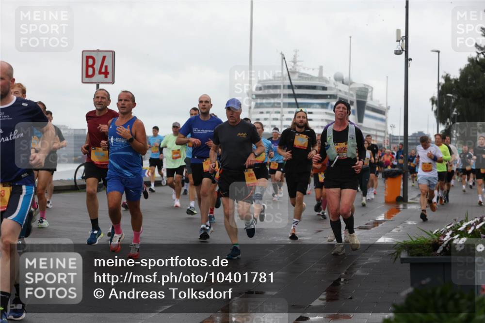 13.09.2026 - Kiel Lauf Andreas Tolksdorf http://msf.ph/oto/10401781 13.09.2026 11:00:08 Kiellinie 2, 4, 102, 494, 6095 meine-sportfotos.de