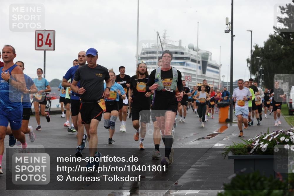 13.09.2026 - Kiel Lauf Andreas Tolksdorf http://msf.ph/oto/10401801 13.09.2026 11:00:09 Kiellinie 4, 38, 6095, 3, 759, 9113 meine-sportfotos.de