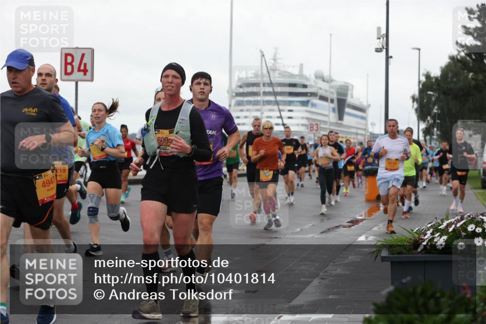 13.09.2026 - Kiel Lauf Andreas Tolksdorf http://msf.ph/oto/10401814 13.09.2026 11:00:10 Kiellinie 4, 4947, 219, 38, 6095, 3, 9113 meine-sportfotos.de