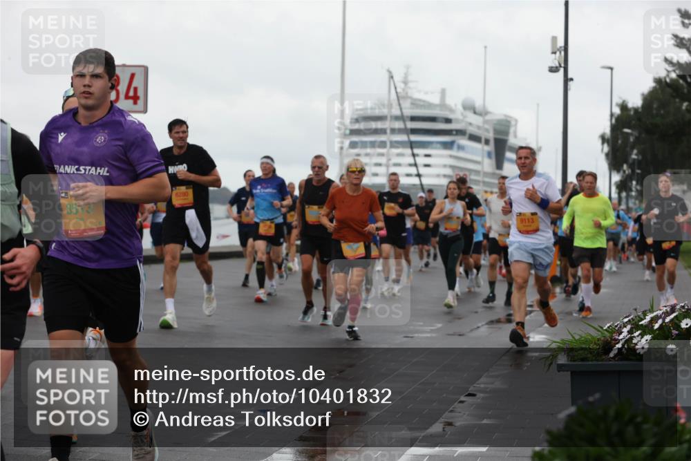13.09.2026 - Kiel Lauf Andreas Tolksdorf http://msf.ph/oto/10401832 13.09.2026 11:00:11 Kiellinie 8513, 34, 6280, 9113 meine-sportfotos.de