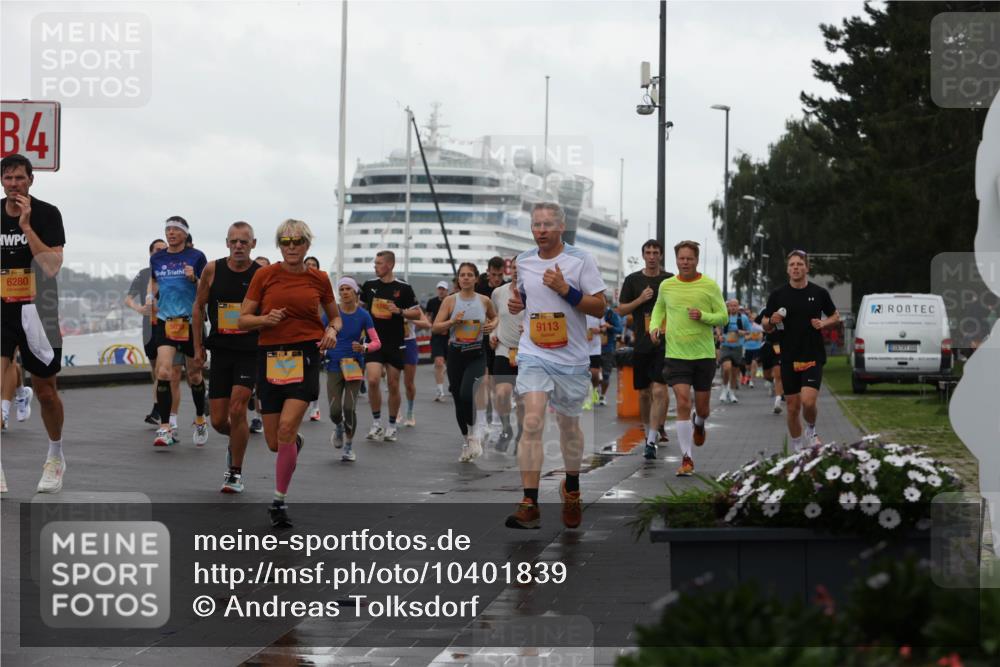 13.09.2026 - Kiel Lauf Andreas Tolksdorf http://msf.ph/oto/10401839 13.09.2026 11:00:12 Kiellinie 4, 6280, 9113 meine-sportfotos.de