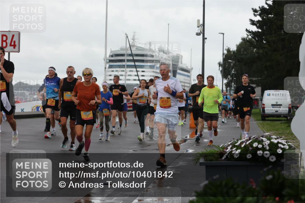 13.09.2026 - Kiel Lauf Andreas Tolksdorf http://msf.ph/oto/10401842 13.09.2026 11:00:12 Kiellinie 4, 80, 39, 9113 meine-sportfotos.de