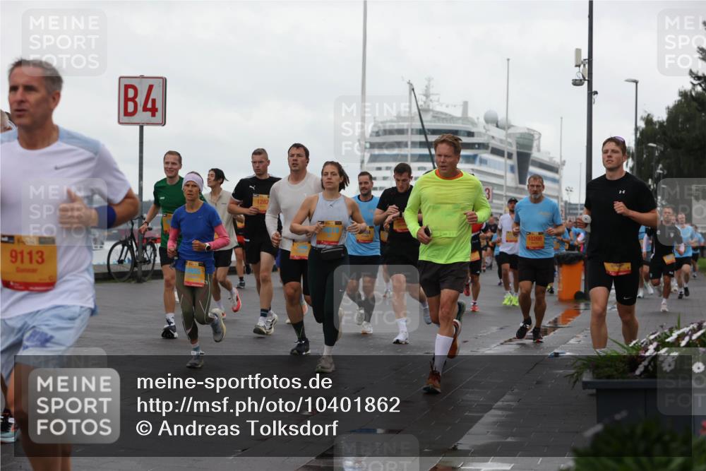 13.09.2026 - Kiel Lauf Andreas Tolksdorf http://msf.ph/oto/10401862 13.09.2026 11:00:14 Kiellinie 9113, 4, 1282, 10266 meine-sportfotos.de