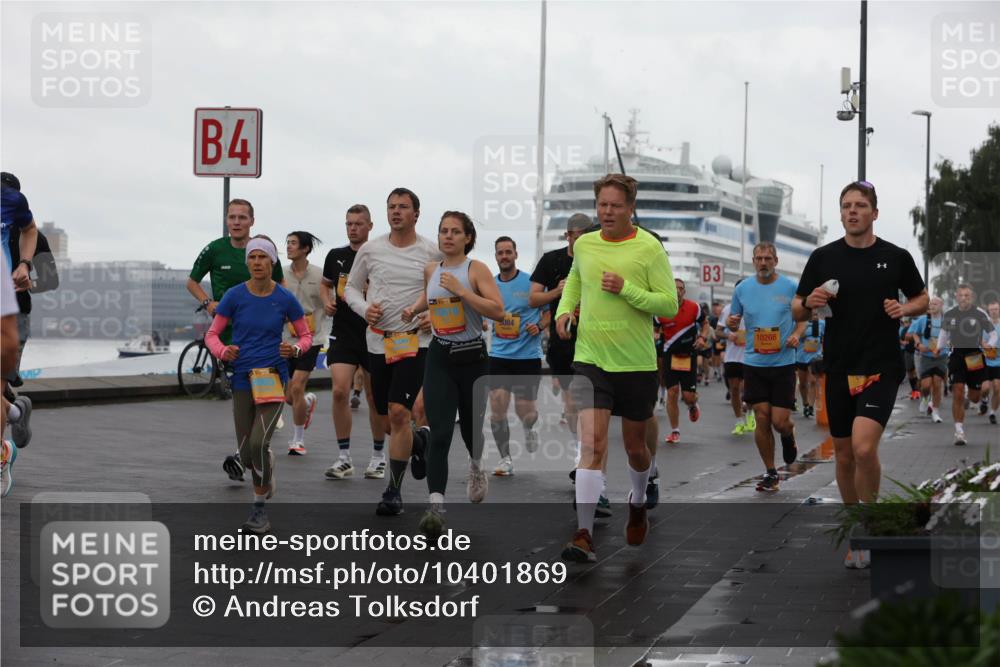 13.09.2026 - Kiel Lauf Andreas Tolksdorf http://msf.ph/oto/10401869 13.09.2026 11:00:14 Kiellinie 4, 99, 10618, 5084, 3, 10266 meine-sportfotos.de