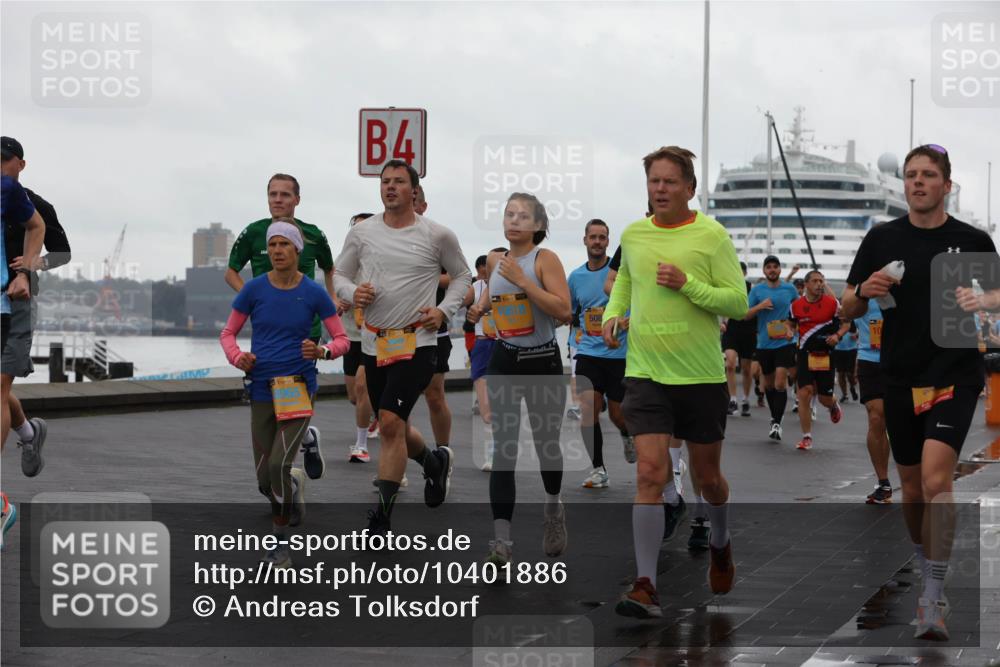 13.09.2026 - Kiel Lauf Andreas Tolksdorf http://msf.ph/oto/10401886 13.09.2026 11:00:15 Kiellinie 39, 4, 39, 10618, 508, 10 meine-sportfotos.de