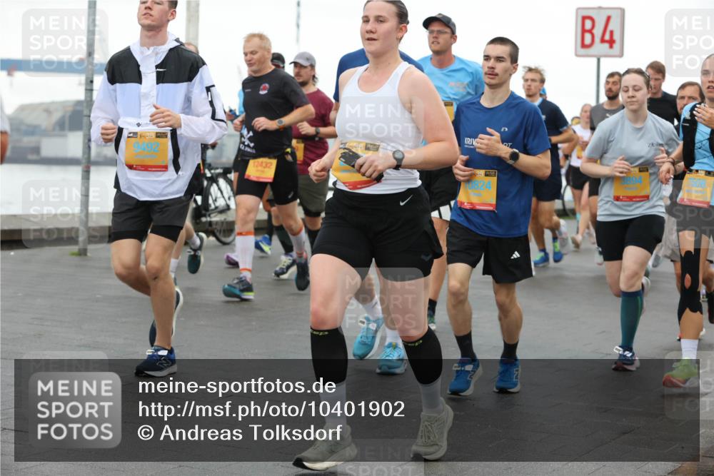13.09.2026 - Kiel Lauf Andreas Tolksdorf http://msf.ph/oto/10401902 13.09.2026 11:00:32 Kiellinie 38, 9492, 12432, 39, 0824, 4, 3894, 7506 meine-sportfotos.de