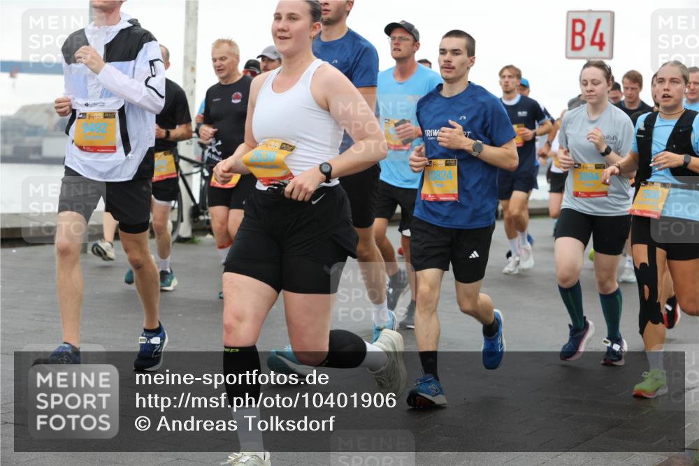 13.09.2026 - Kiel Lauf Andreas Tolksdorf http://msf.ph/oto/10401906 13.09.2026 11:00:32 Kiellinie 38, 9492, 38, 10824, 4, 39, 3894, 7506 meine-sportfotos.de