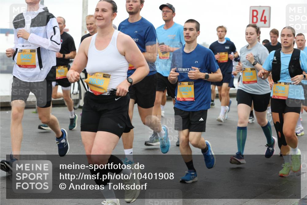 13.09.2026 - Kiel Lauf Andreas Tolksdorf http://msf.ph/oto/10401908 13.09.2026 11:00:32 Kiellinie 9492, 2636, 38, 10824, 4, 3894, 7506 meine-sportfotos.de