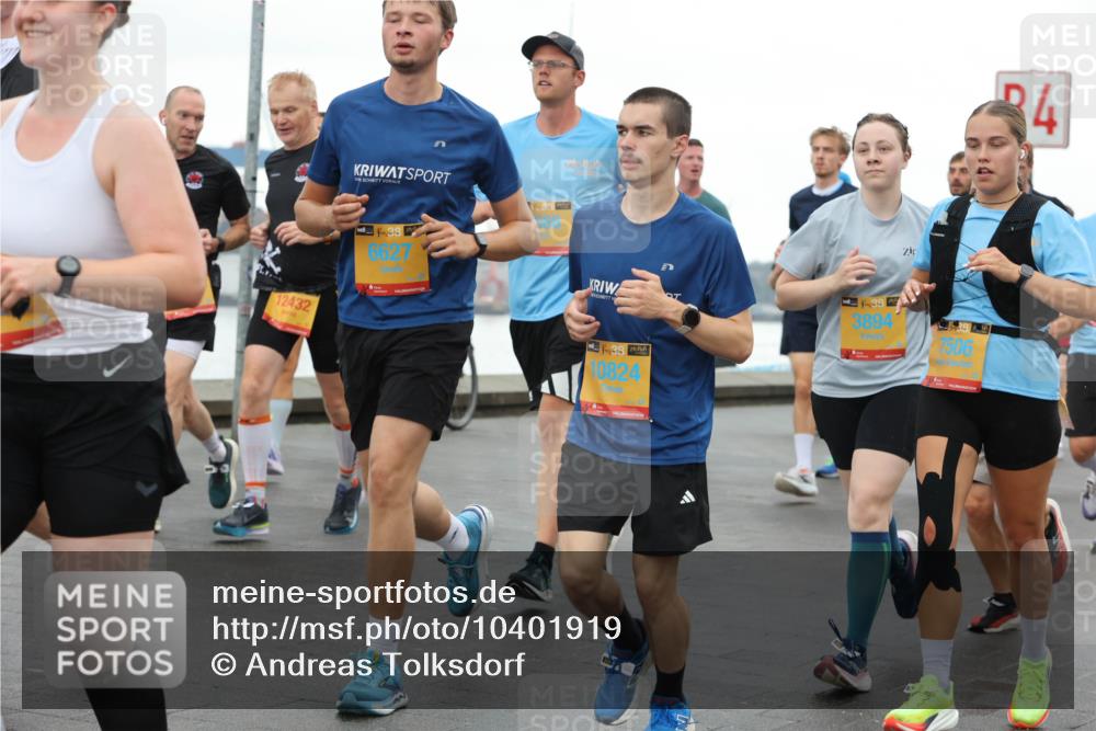 13.09.2026 - Kiel Lauf Andreas Tolksdorf http://msf.ph/oto/10401919 13.09.2026 11:00:33 Kiellinie 12432, 48, 6627, 568, 10824, 38, 3894, 7506, 34 meine-sportfotos.de