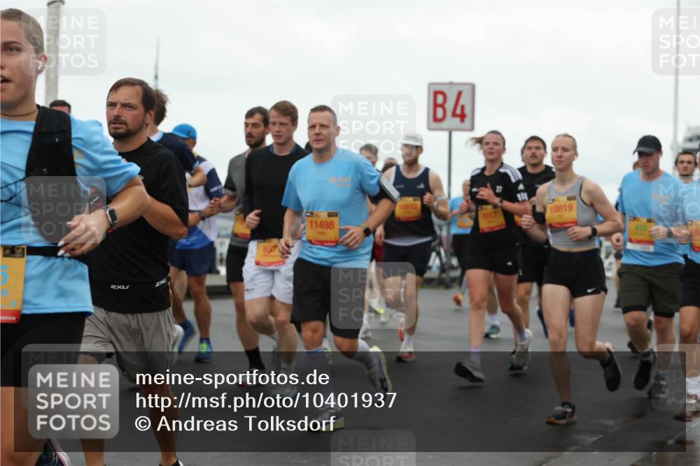 13.09.2026 - Kiel Lauf Andreas Tolksdorf http://msf.ph/oto/10401937 13.09.2026 11:00:34 Kiellinie 2, 2, 857, 4, 11498, 2, 8017, 10819, 410 meine-sportfotos.de
