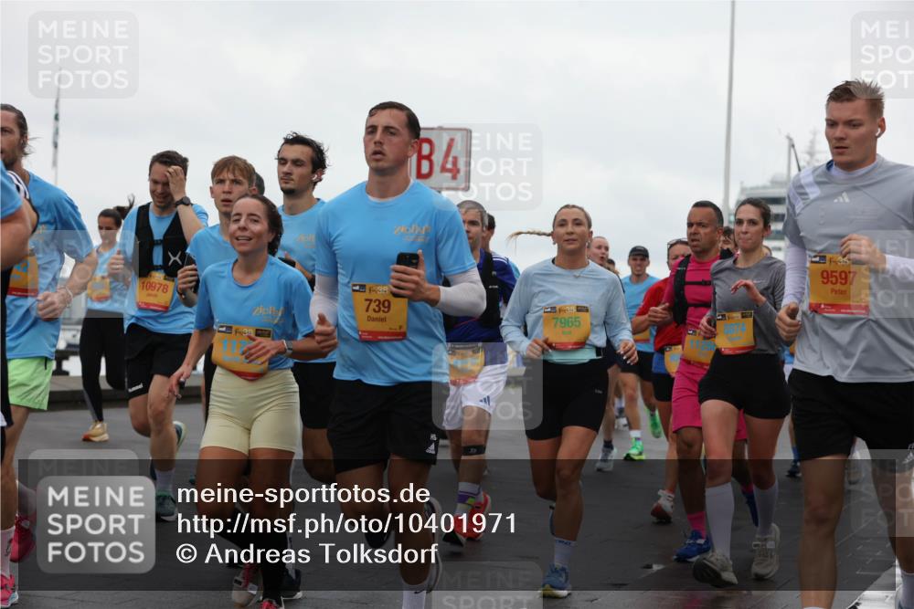 13.09.2026 - Kiel Lauf Andreas Tolksdorf http://msf.ph/oto/10401971 13.09.2026 11:00:37 Kiellinie 10978, 4, 4, 397, 38, 739, 4, 357, 38, 7965, 9597 meine-sportfotos.de