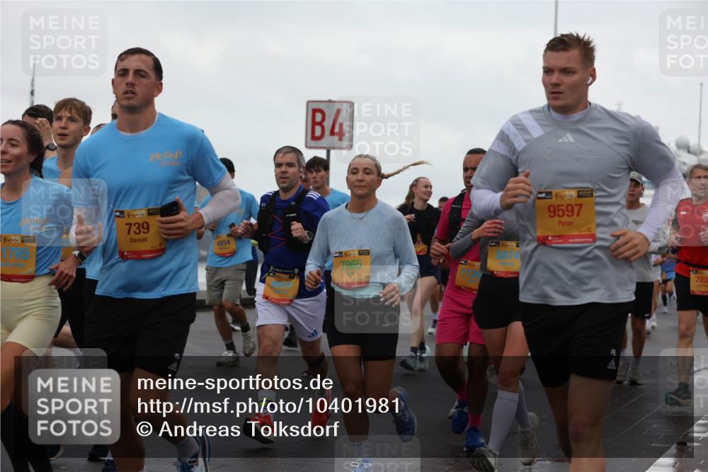 13.09.2026 - Kiel Lauf Andreas Tolksdorf http://msf.ph/oto/10401981 13.09.2026 11:00:37 Kiellinie 4, 38, 38, 739, 4934, 7965, 38, 5874, 4, 39, 9597, 223 meine-sportfotos.de