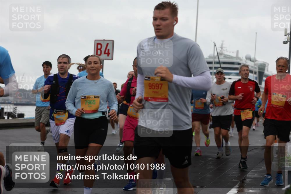 13.09.2026 - Kiel Lauf Andreas Tolksdorf http://msf.ph/oto/10401988 13.09.2026 11:00:37 Kiellinie 7965, 4, 9597, 2232, 39, 5708 meine-sportfotos.de