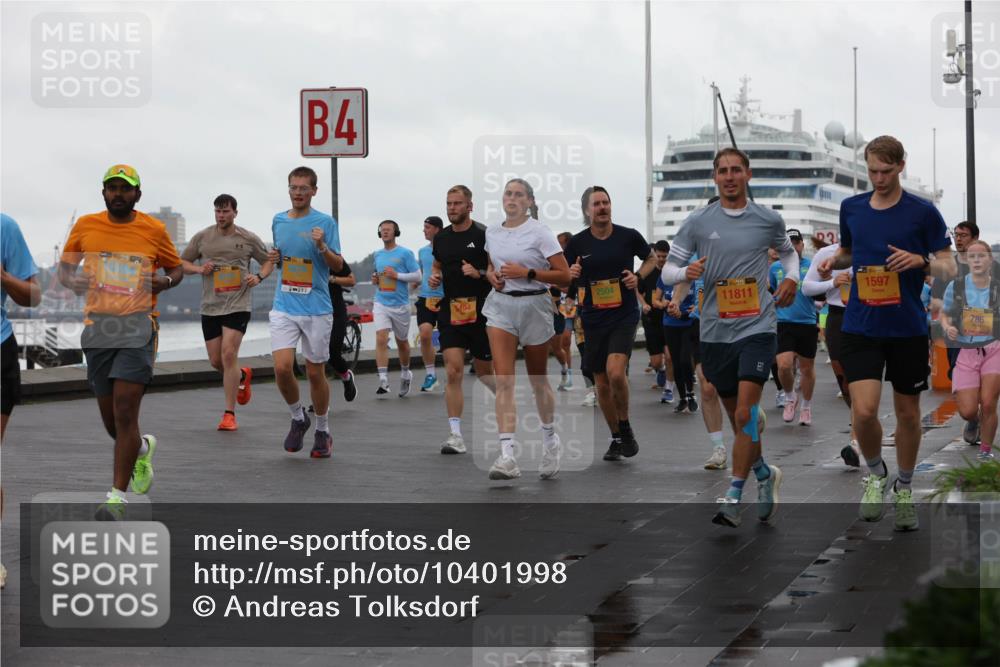 13.09.2026 - Kiel Lauf Andreas Tolksdorf http://msf.ph/oto/10401998 13.09.2026 11:00:43 Kiellinie 4, 2504, 11811, 3, 1597, 786 meine-sportfotos.de