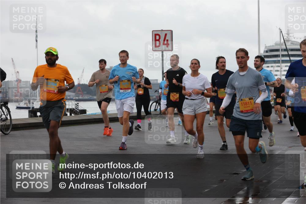 13.09.2026 - Kiel Lauf Andreas Tolksdorf http://msf.ph/oto/10402013 13.09.2026 11:00:43 Kiellinie 4, 39, 139, 2504, 11811 meine-sportfotos.de