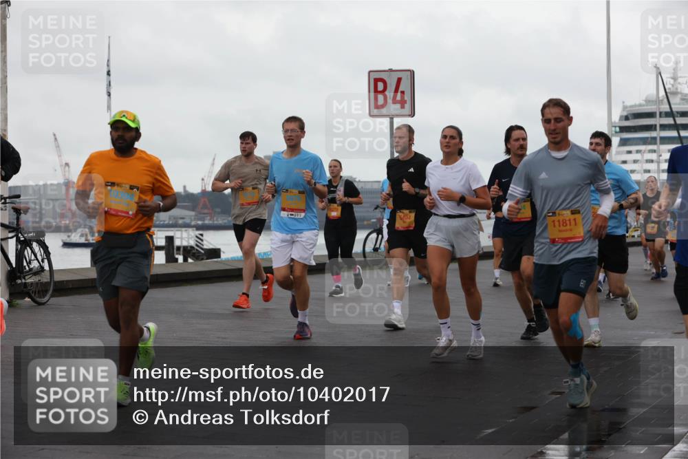 13.09.2026 - Kiel Lauf Andreas Tolksdorf http://msf.ph/oto/10402017 13.09.2026 11:00:43 Kiellinie 10392, 4, 11811 meine-sportfotos.de