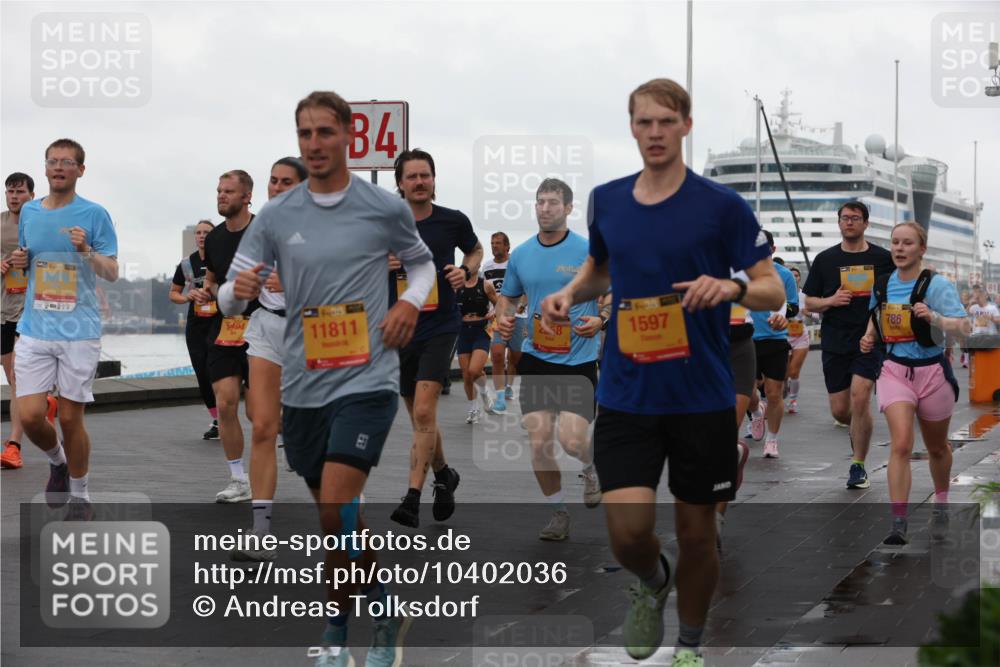 13.09.2026 - Kiel Lauf Andreas Tolksdorf http://msf.ph/oto/10402036 13.09.2026 11:00:44 Kiellinie 5494, 39, 11811, 84, 1597, 39, 786 meine-sportfotos.de