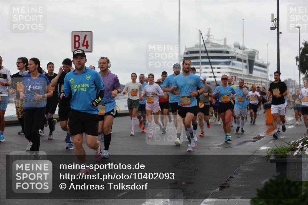 13.09.2026 - Kiel Lauf Andreas Tolksdorf http://msf.ph/oto/10402093 13.09.2026 11:00:47 Kiellinie 110, 4, 5514, 83 meine-sportfotos.de