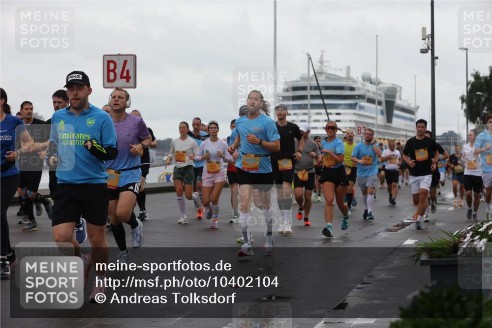 13.09.2026 - Kiel Lauf Andreas Tolksdorf http://msf.ph/oto/10402104 13.09.2026 11:00:48 Kiellinie 4, 976, 5514, 3 meine-sportfotos.de