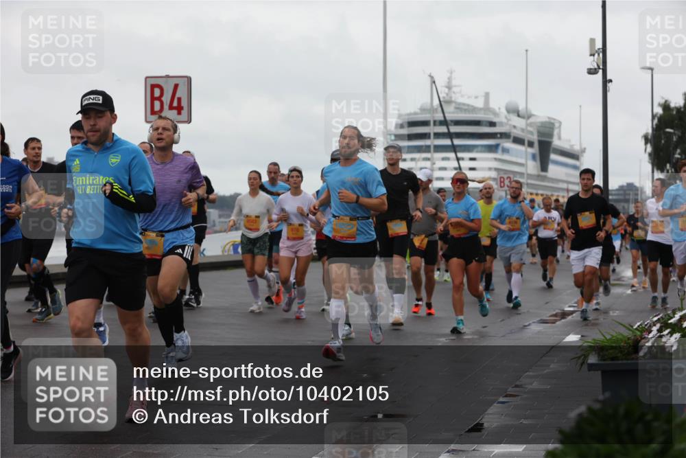 13.09.2026 - Kiel Lauf Andreas Tolksdorf http://msf.ph/oto/10402105 13.09.2026 11:00:48 Kiellinie 4, 976, 3 meine-sportfotos.de