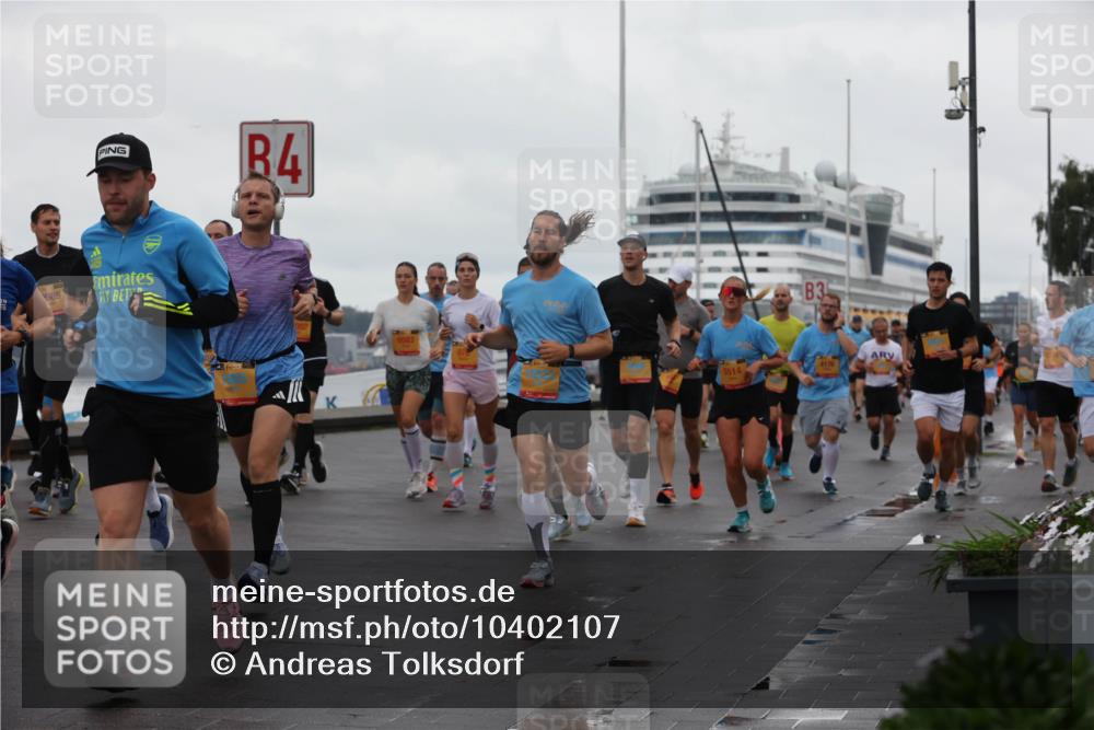 13.09.2026 - Kiel Lauf Andreas Tolksdorf http://msf.ph/oto/10402107 13.09.2026 11:00:48 Kiellinie 4, 985, 002, 5514, 3, 4176 meine-sportfotos.de