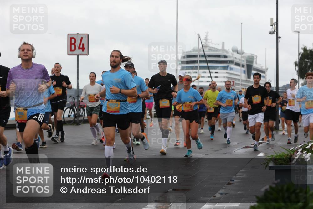 13.09.2026 - Kiel Lauf Andreas Tolksdorf http://msf.ph/oto/10402118 13.09.2026 11:00:49 Kiellinie 12002, 4, 5514, 2318, 1410 meine-sportfotos.de