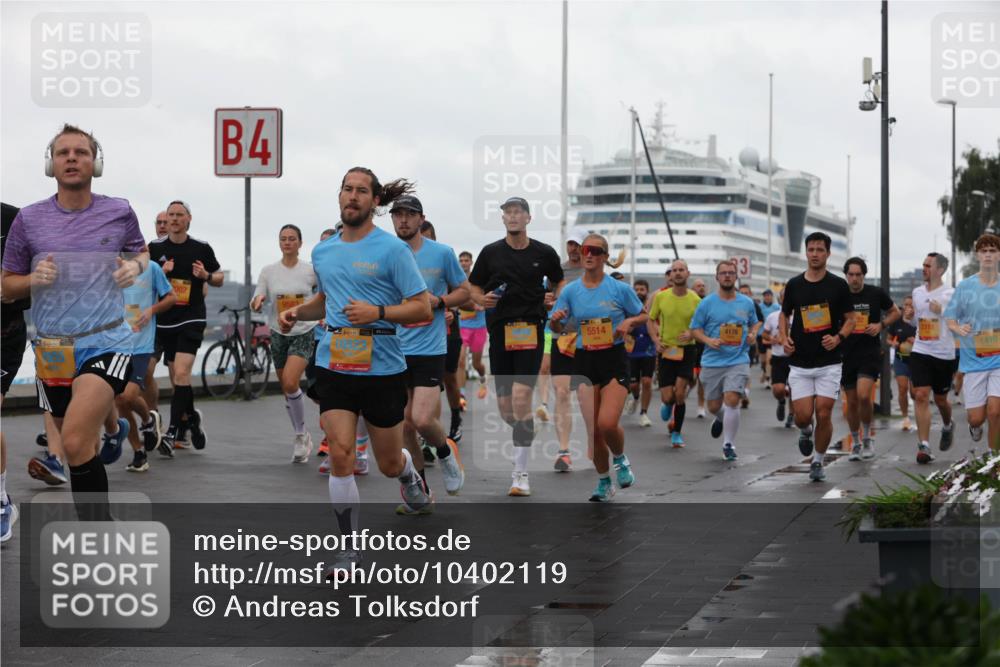 13.09.2026 - Kiel Lauf Andreas Tolksdorf http://msf.ph/oto/10402119 13.09.2026 11:00:49 Kiellinie 2002, 4, 9583, 5514, 2318, 1410 meine-sportfotos.de