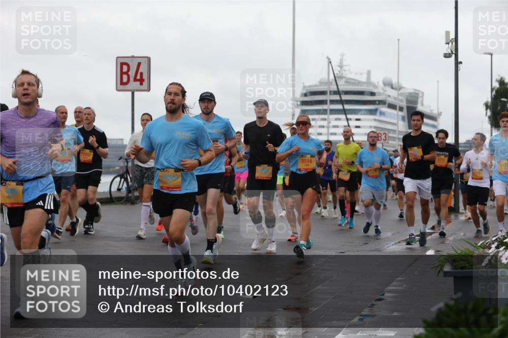 13.09.2026 - Kiel Lauf Andreas Tolksdorf http://msf.ph/oto/10402123 13.09.2026 11:00:49 Kiellinie 4, 38, 12002, 4, 5514, 4176, 3, 8732, 2318 meine-sportfotos.de
