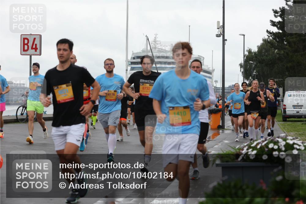 13.09.2026 - Kiel Lauf Andreas Tolksdorf http://msf.ph/oto/10402184 13.09.2026 11:00:52 Kiellinie 4, 4176, 8732, 1410, 100, 131 meine-sportfotos.de