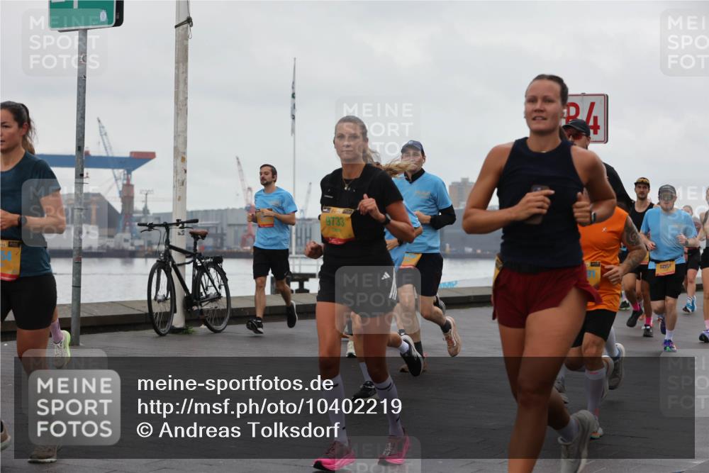 13.09.2026 - Kiel Lauf Andreas Tolksdorf http://msf.ph/oto/10402219 13.09.2026 11:01:02 Kiellinie 38, 9733, 4, 5051 meine-sportfotos.de