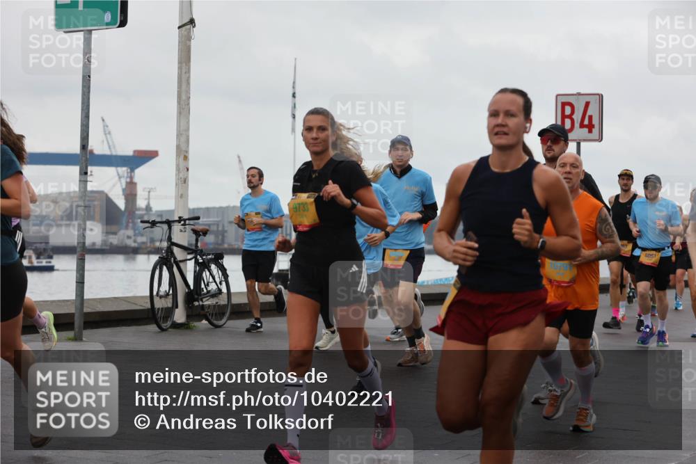 13.09.2026 - Kiel Lauf Andreas Tolksdorf http://msf.ph/oto/10402221 13.09.2026 11:01:02 Kiellinie 9733, 4, 10791, 5051 meine-sportfotos.de