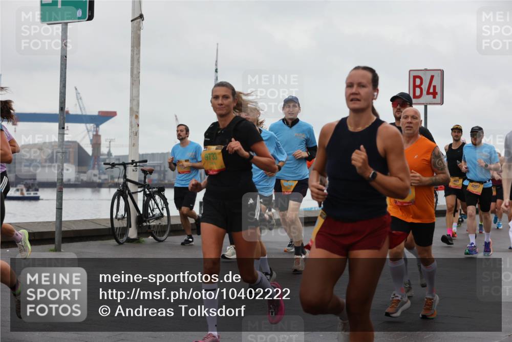 13.09.2026 - Kiel Lauf Andreas Tolksdorf http://msf.ph/oto/10402222 13.09.2026 11:01:02 Kiellinie 9733, 4, 463, 5051 meine-sportfotos.de