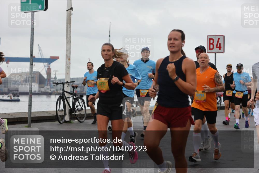 13.09.2026 - Kiel Lauf Andreas Tolksdorf http://msf.ph/oto/10402223 13.09.2026 11:01:02 Kiellinie 9733, 4, 39, 0791, 463, 5051 meine-sportfotos.de
