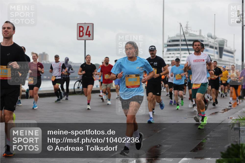 13.09.2026 - Kiel Lauf Andreas Tolksdorf http://msf.ph/oto/10402236 13.09.2026 11:01:06 Kiellinie 38, 4, 38, 9002, 9500 meine-sportfotos.de
