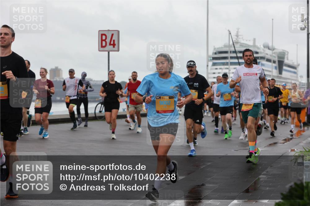 13.09.2026 - Kiel Lauf Andreas Tolksdorf http://msf.ph/oto/10402238 13.09.2026 11:01:06 Kiellinie 4, 38, 9002, 9556 meine-sportfotos.de