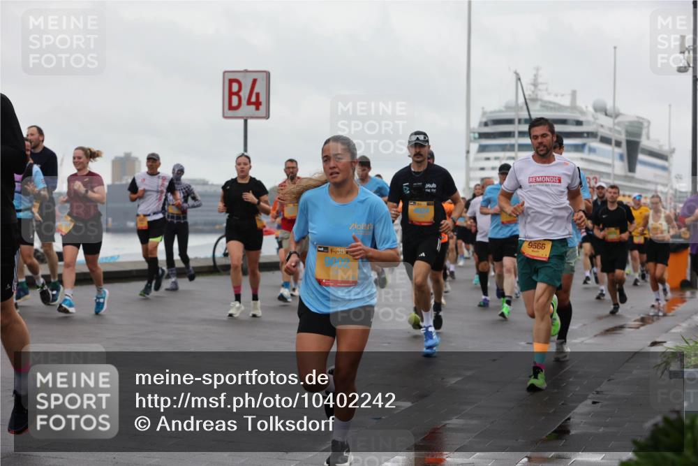 13.09.2026 - Kiel Lauf Andreas Tolksdorf http://msf.ph/oto/10402242 13.09.2026 11:01:06 Kiellinie 4, 38, 9002, 9566 meine-sportfotos.de